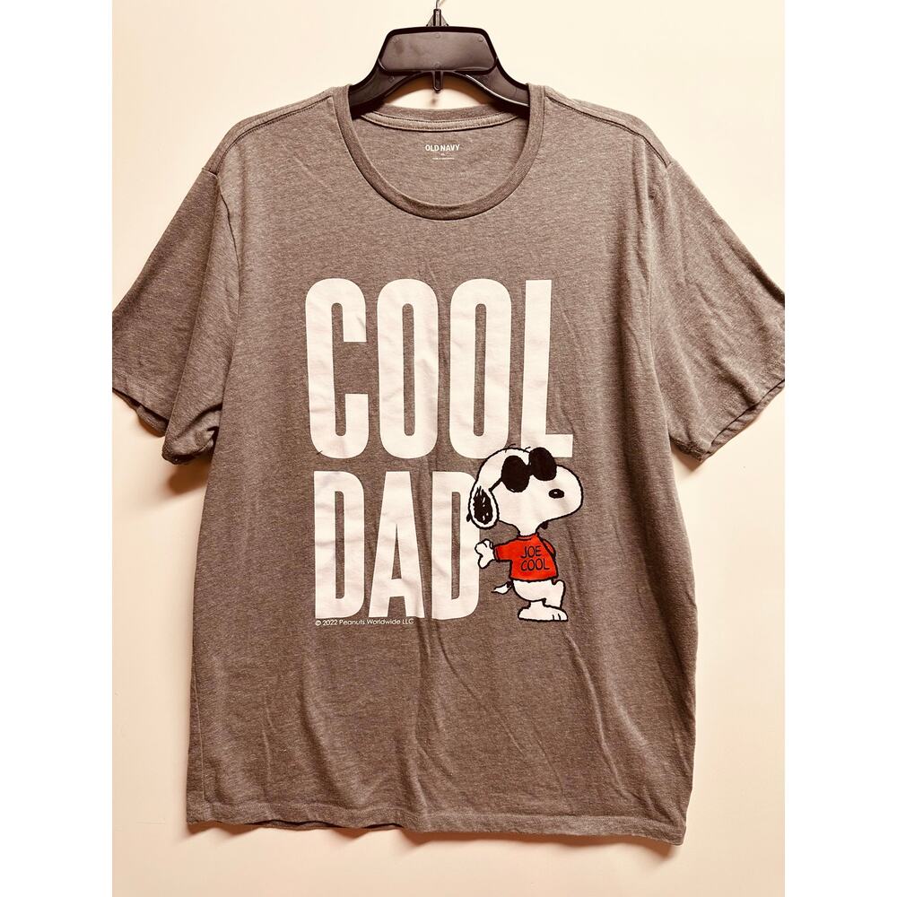 Old Navy Men's Snoopy/Sunglasses T-Shirt "Cool Dad" Grey Size XL *READ*